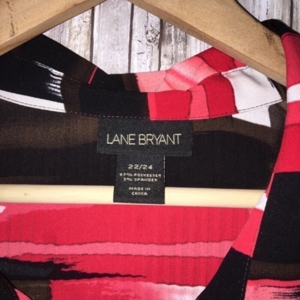 Lane Bryant Abstract Print Button Down Blouse 22/24 Red Black Plus Size - Picture 4 of 4